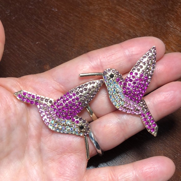 3/$25 NWT Pink & White Rhinestone Bird Stud Earrings - Picture 1 of 4